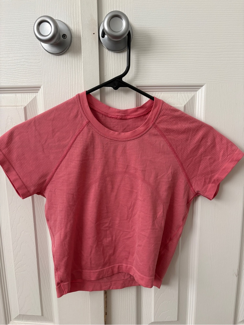 Lululemon Swiftly Tech Cropped Short Sleeve - Coral pink